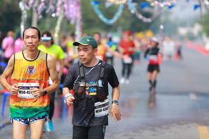 BIB: 430
                            <button type="button" onclick="openModal(9918279)" class="btn btn-primary btn-sm float-right btn-popup" data-toggle="modal" data-target=".modal-high-quality">
                        <i class="fas fa-shopping-cart"></i> Add to Cart
                    </button>
                                            <button type="button" onclick="isThisMe(9918279, true)" class="btn btn-success btn-sm float-right btn-popup btn-isme hidden" data-toggle="tooltip" data-placement="bottom" title="นี่คือรูปของคุณใช่ไหม คลิกที่นี่เพื่อเอาเข้าอัลบั้ม">
                        <i class="fas fa-plus"></i> Add to album
                    </button>
                    <button type="button" onclick="isThisMe(9918279, false)" class="btn btn-warning btn-sm float-right btn-popup btn-isnotme hidden">
                        <i class="fas fa-ban"></i> Remove from album
                    </button>